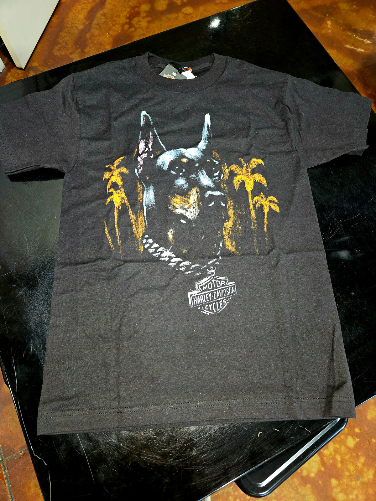 DOBERMAN PALM TREE TEE